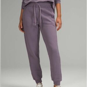 Lululemon Scuba High-Rise Jogger 28”